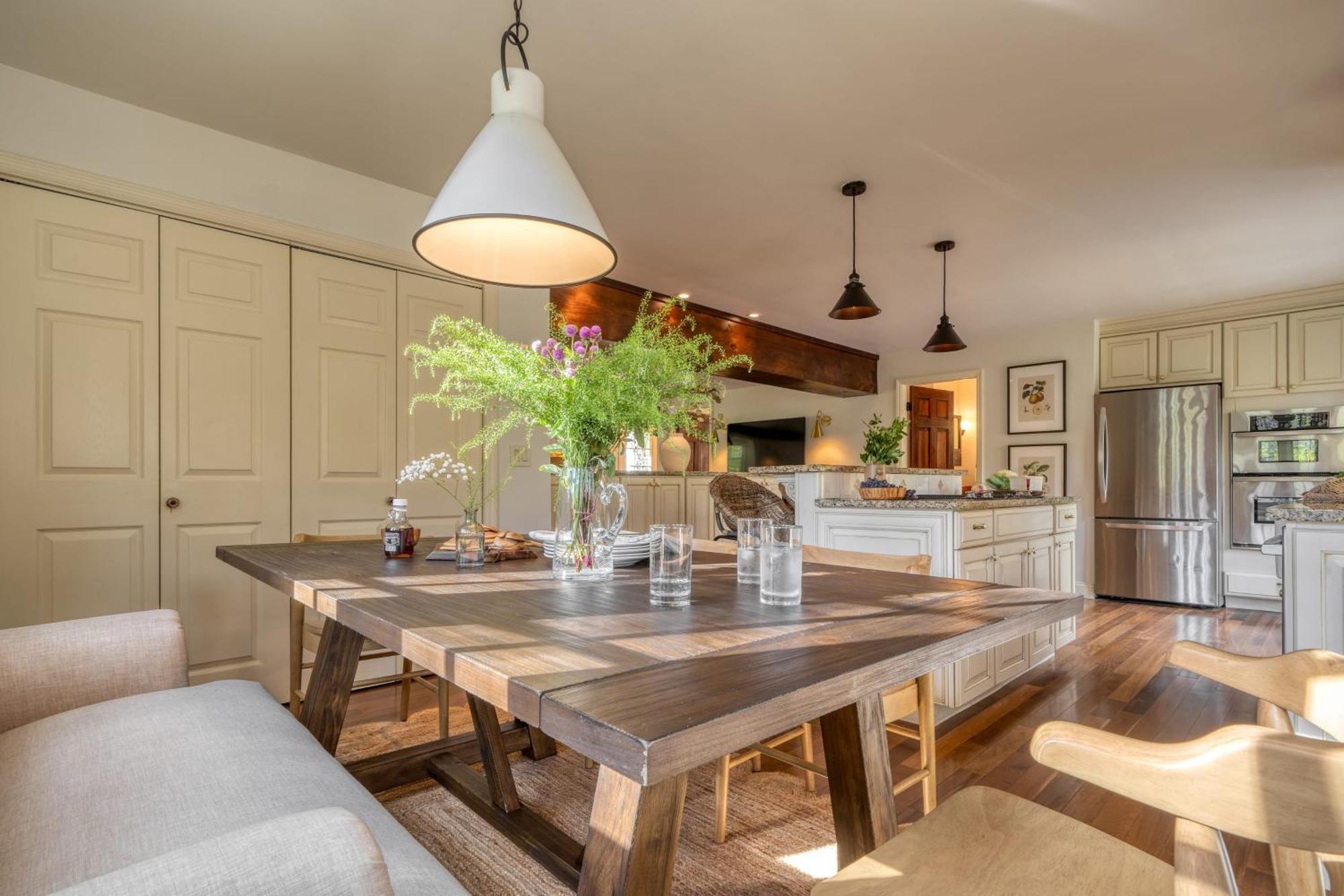 סוגרטיס Cortland By Avantstay Charming Heritage Estate W Private Lake Pool מראה חיצוני תמונה